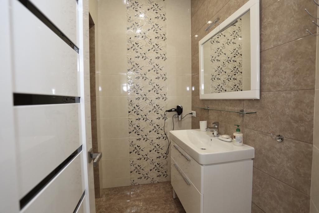 אודסה Apartments On Bunina 28 מראה חיצוני תמונה