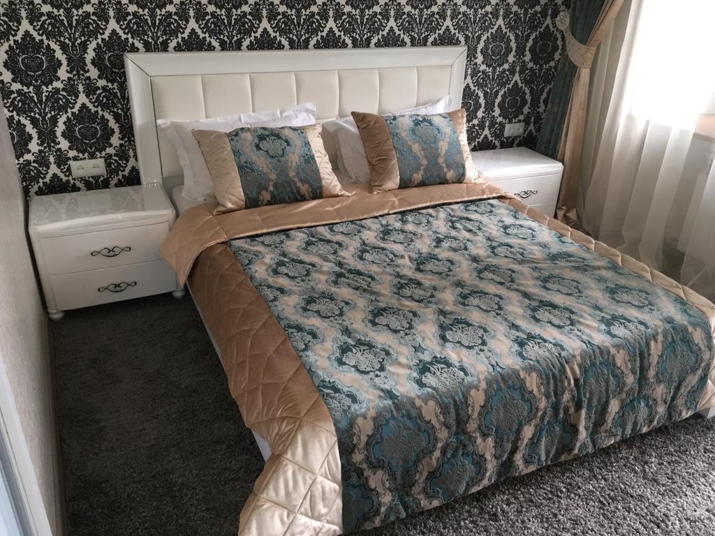 אודסה Apartments On Bunina 28 מראה חיצוני תמונה