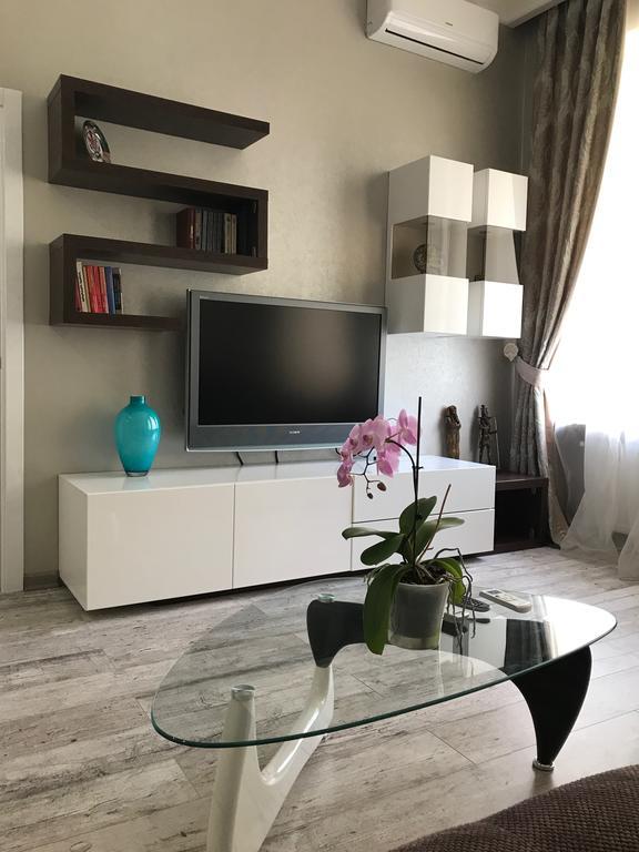 אודסה Apartments On Bunina 28 מראה חיצוני תמונה